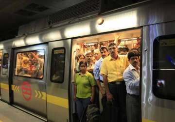 at 27.5 lakh metro ridership above average during odd even