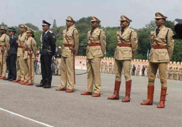 over 900 posts of ips officers lying vacant in country