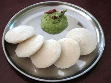 man dies as idli gets stuck in throat