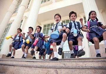 jk government gave rs 1.73 cr assistance to 3 pvt schools cag