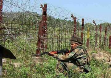 pakistan fires at indian positions in jammu