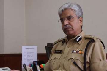 don t visit your superior officers on diwali bassi to cops