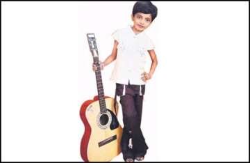 three students including reality show child star commit suicide in mumbai