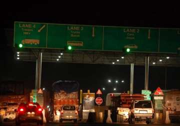 cag points out lacunae in toll system of maharashtra