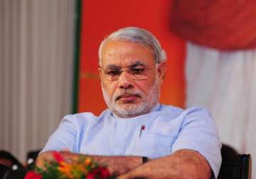 pm modi hears industry woes asks them to innovate make in india