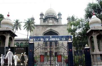 andhra high court quashes 4 pc quota for muslims