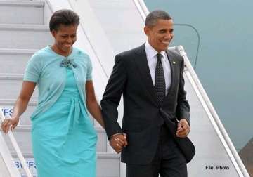 obama in india us president michelle arrive sunday to visit agra