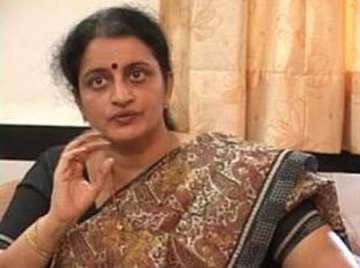 don t play politics with my husband s death says kavita karkare