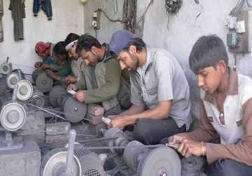 haryana increases minimum monthly wages for industrial labourers