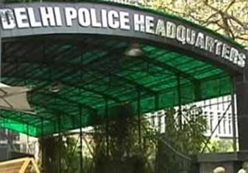delhi police to crackdown on tours agents