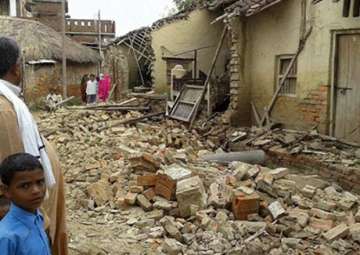 earthquake death toll in bihar mounts to 51 over 170 injured