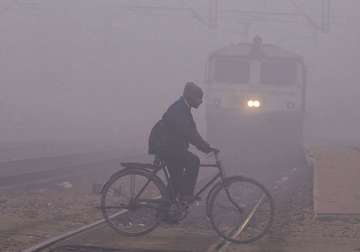 slight fall in mercury fog delays over 40 trains