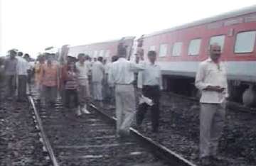 11 passengers injured as rajdhani coaches derail