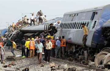 jnaneswari express death toll mounts to 148