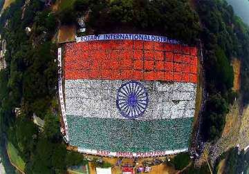 india set new world record for largest human flag