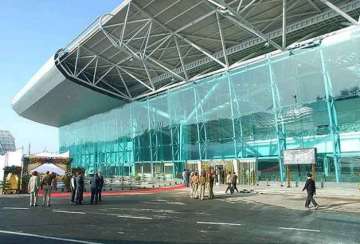nri lady detained at amritsar airport with 25 bullets