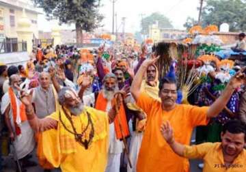 vhp plans big show in ayodhya