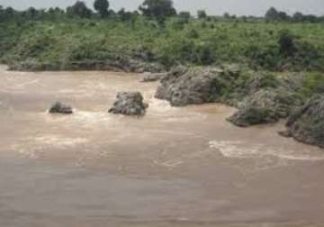 4 more bodies fished out from narmada river