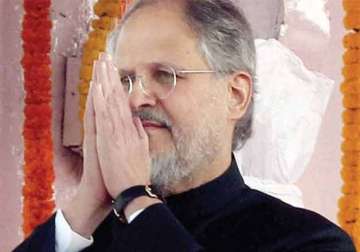 indians must live up to ideals of constitution says delhi lt guv najeeb jung