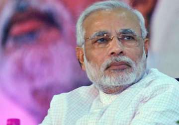 pm modi condoles death of passengers in rail mishap