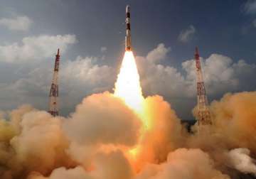 isro bags space pioneer award for its mars mission