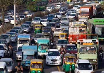 transporters to protest against ban on old vehicles in delhi
