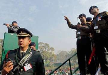 hours before r day parade body found in kiosk near rajpath