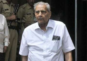 shanti bhushan cd case can t provide probe data under rti police to hc