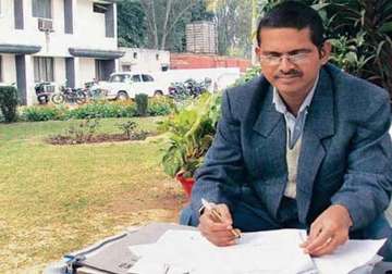 amitabh thakur case suspended ips officer moves court against mulayam singh yadav