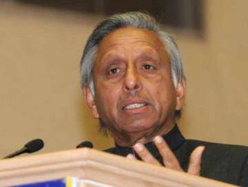 india pakistan shouldn t give up on talks mani shankar aiyar