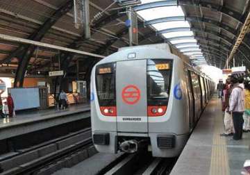delhi metro is among six indian projects in world report in infrastructure