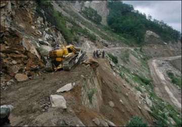 7 dead 20 missing in landslide in j k