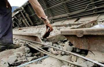 bengal farmer saw saboteurs walking towards track with shovels hammers