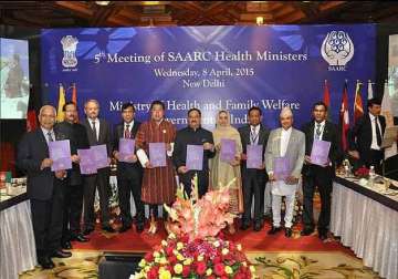 india offers support to make saarc polio free