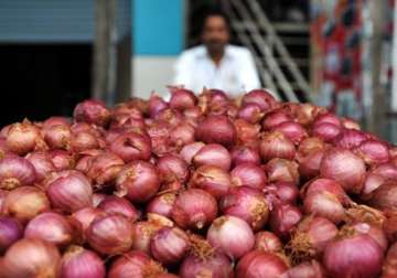 onions turns dearer prices likely to go up further