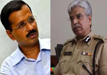 cm kejriwal summons delhi police commissioner tomorrow