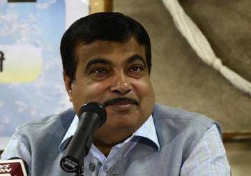 270 projects stalled by delayed land acquisition problems nitin gadkari