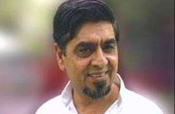 delhi court accepts cbi clean chit for jagdish tytler