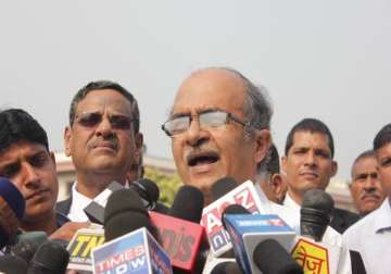 2g scam ready to be prosecuted if charge against cbi boss is wrong prashant bhushan tells sc