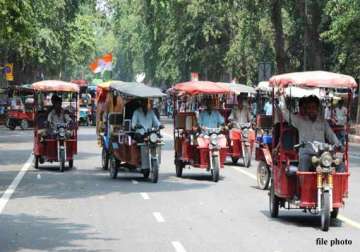 govt allows e rickshaws to ply on roads