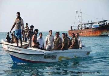 sri lanka releases 126 indian fishermen