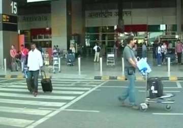 after email threat to blow up kolkata airport security increased