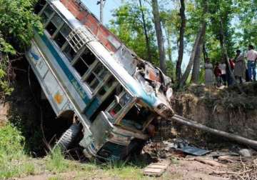 one killed in jammu and kashmir accident