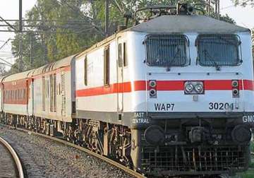 railways isro tie up for improving safety