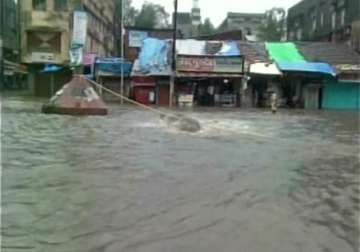 heavy rains throw life out of gear in mumbai