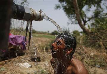 india set to become water scarce country by 2025 report