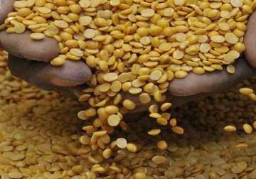 nearly 75 000 tons of pulses seized from hoarders in 13 states