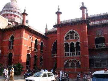 give reasons for seeking information under rti madras hc