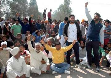 jat row govt sets up committee to look into reservation demand