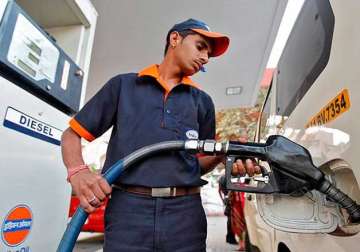 petrol diesel prices cut by rs 2 but vat spanner in delhi